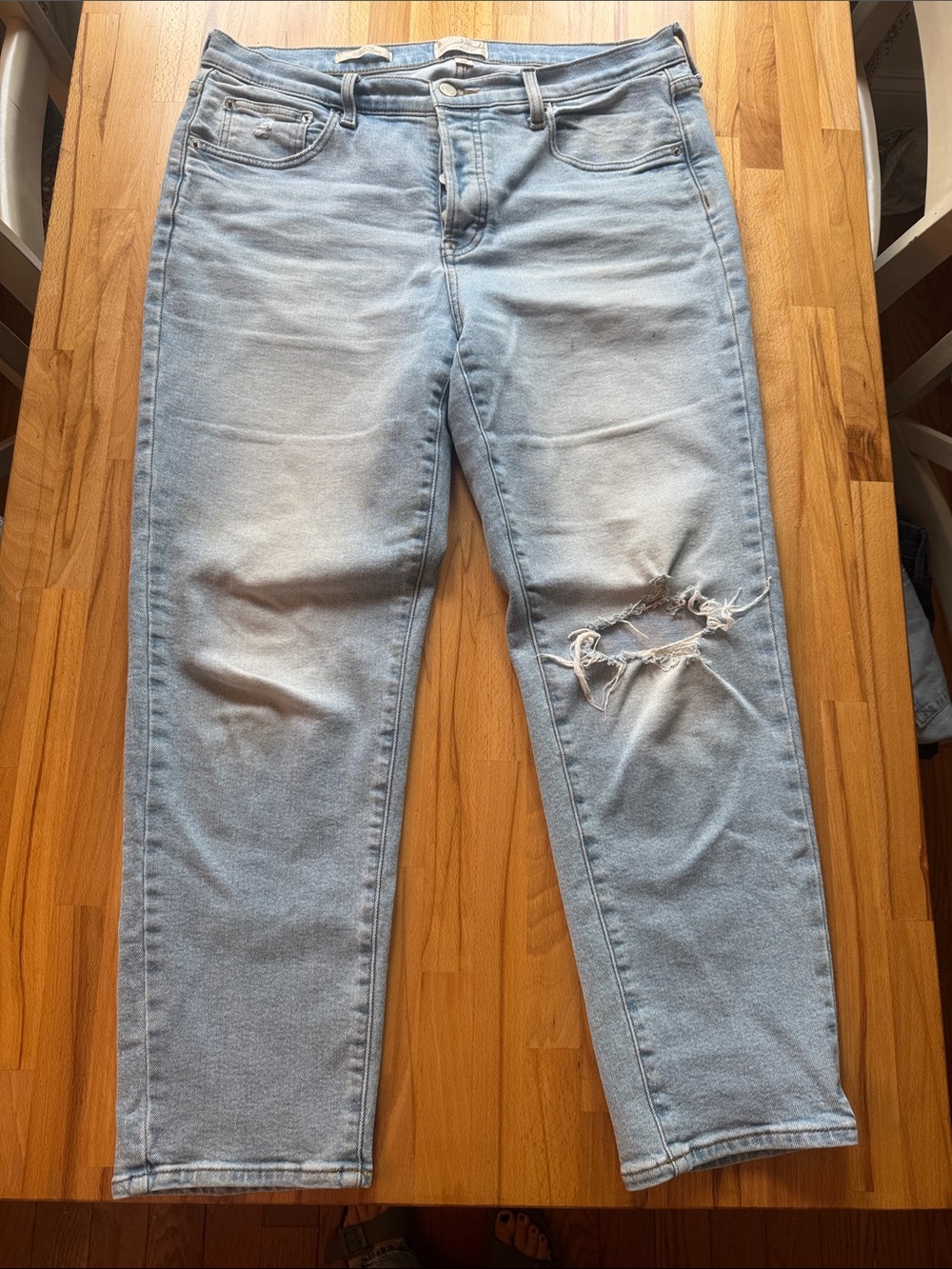 Universal Thread Mid-Rise 80s Straight Jeans